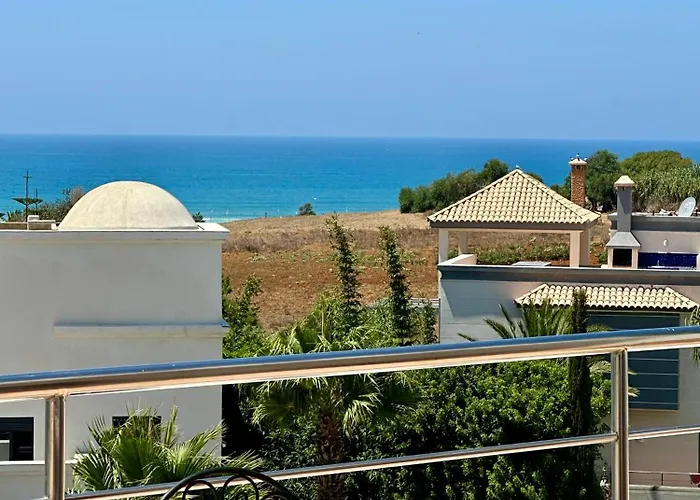 Asilah Vip - - - - Vida De Lujo - - - - - - - Vistas Al Mar - - - - - - -Netflix - - - - - - 2 Piscinas - - - - - 5 Minutos De Playa - - - - - - - - - - Garaje Private - - - - -
