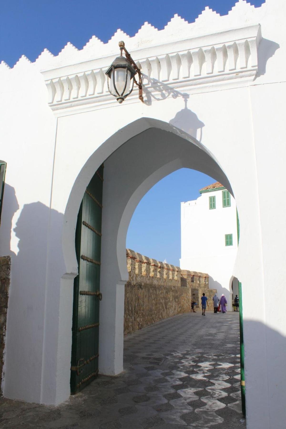 Vip - - - - Vida De Lujo - - - - - - - Vistas Al Mar - - - - - - -netflix - - - - - - 2 Piscinas - - - - - 5 Minutos De Playa - - - - - - - - - - Garaje Private - - - - - * Asilah