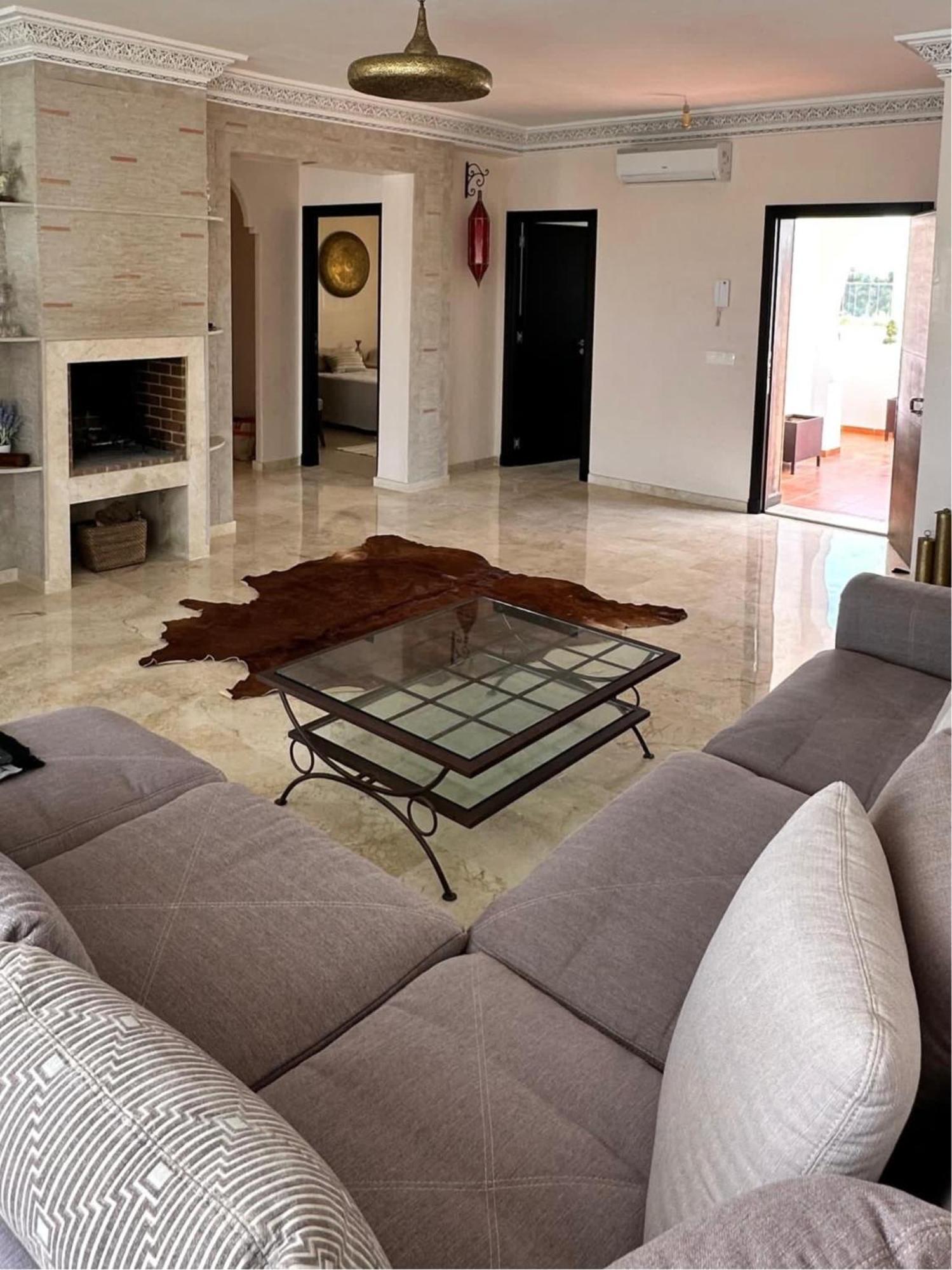 Apartment Vip - - - - Vida De Lujo - - - - - - - Vistas Al Mar - - - - - - -netflix - - - - - - 2 Piscinas - - - - - 5 Minutos De Playa - - - - - - - - - - Garaje Private - - - - - Asilah