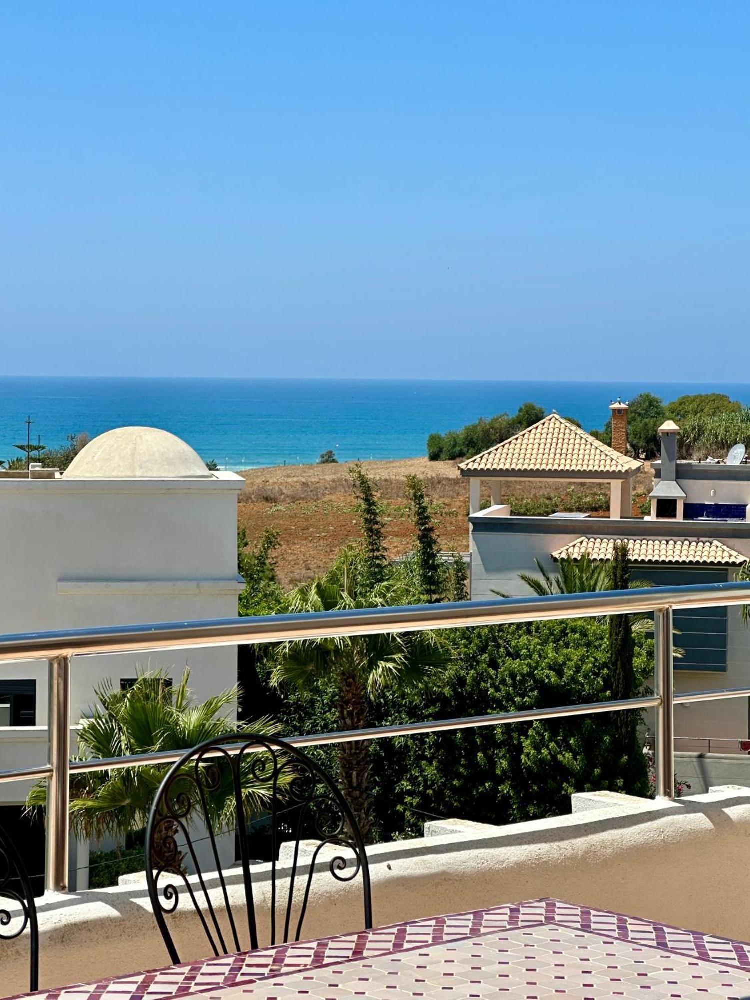 Vip - - - - Vida De Lujo - - - - - - - Vistas Al Mar - - - - - - -netflix - - - - - - 2 Piscinas - - - - - 5 Minutos De Playa - - - - - - - - - - Garaje Private - - - - - *