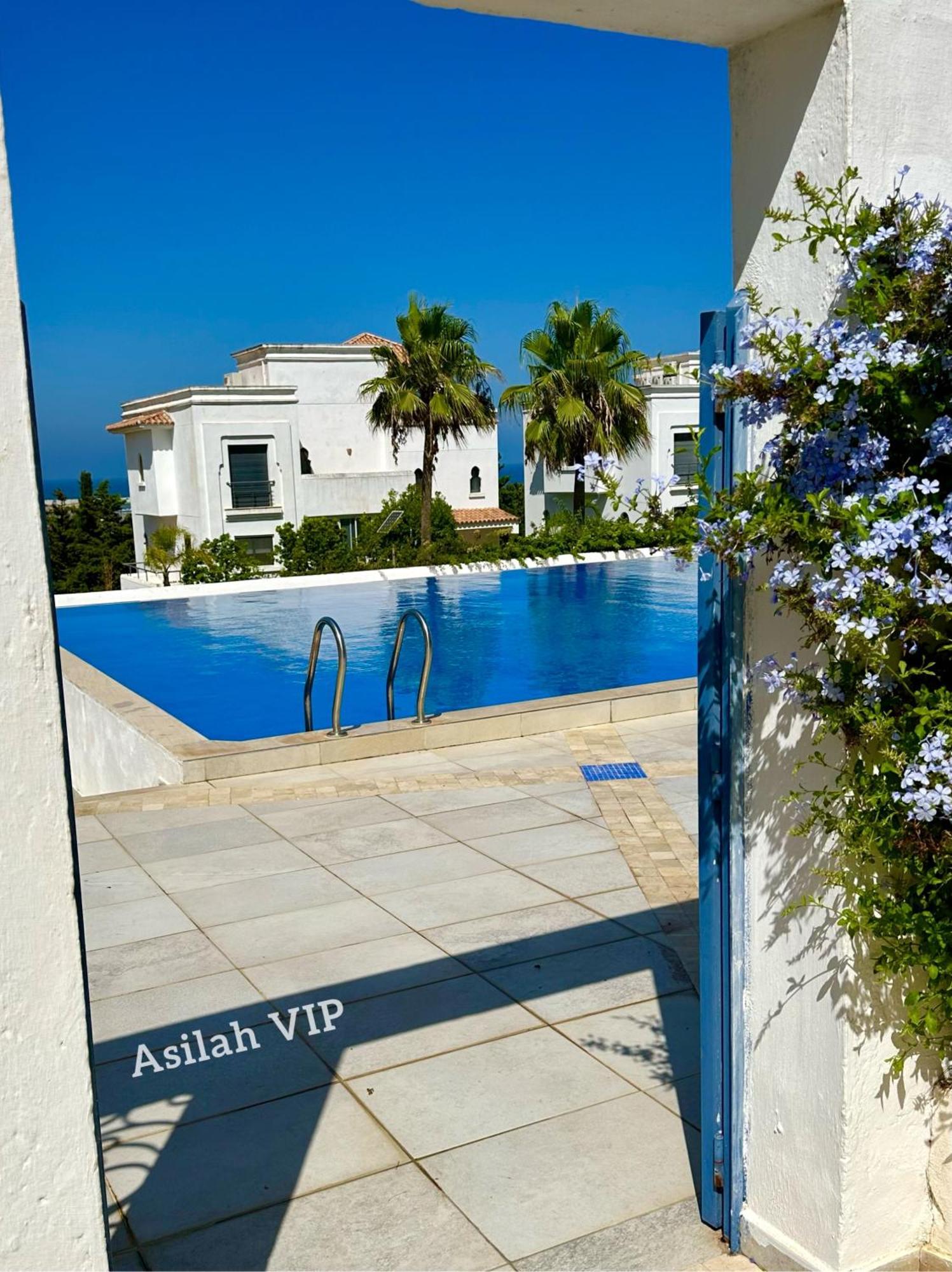 Apartment Vip - - - - Vida De Lujo - - - - - - - Vistas Al Mar - - - - - - -netflix - - - - - - 2 Piscinas - - - - - 5 Minutos De Playa - - - - - - - - - - Garaje Private - - - - - Asilah