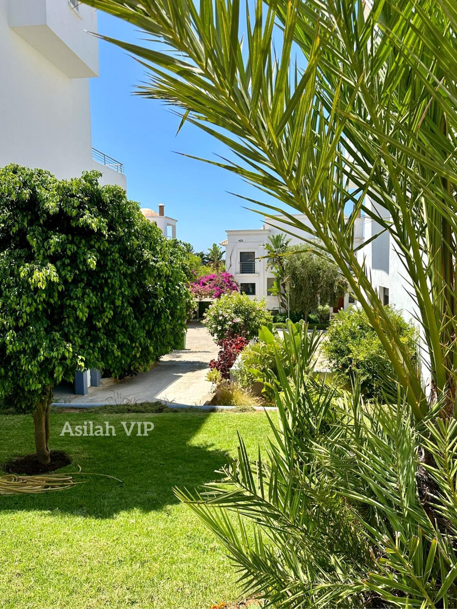 Vip - - - - Vida De Lujo - - - - - - - Vistas Al Mar - - - - - - -netflix - - - - - - 2 Piscinas - - - - - 5 Minutos De Playa - - - - - - - - - - Garaje Private - - - - - Apartment Asilah